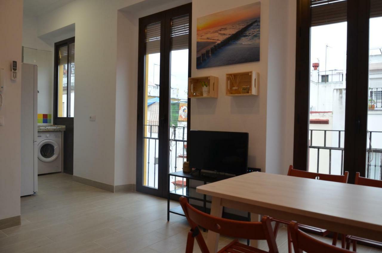 Apartamento Faustino Alvarez Seville Exterior photo